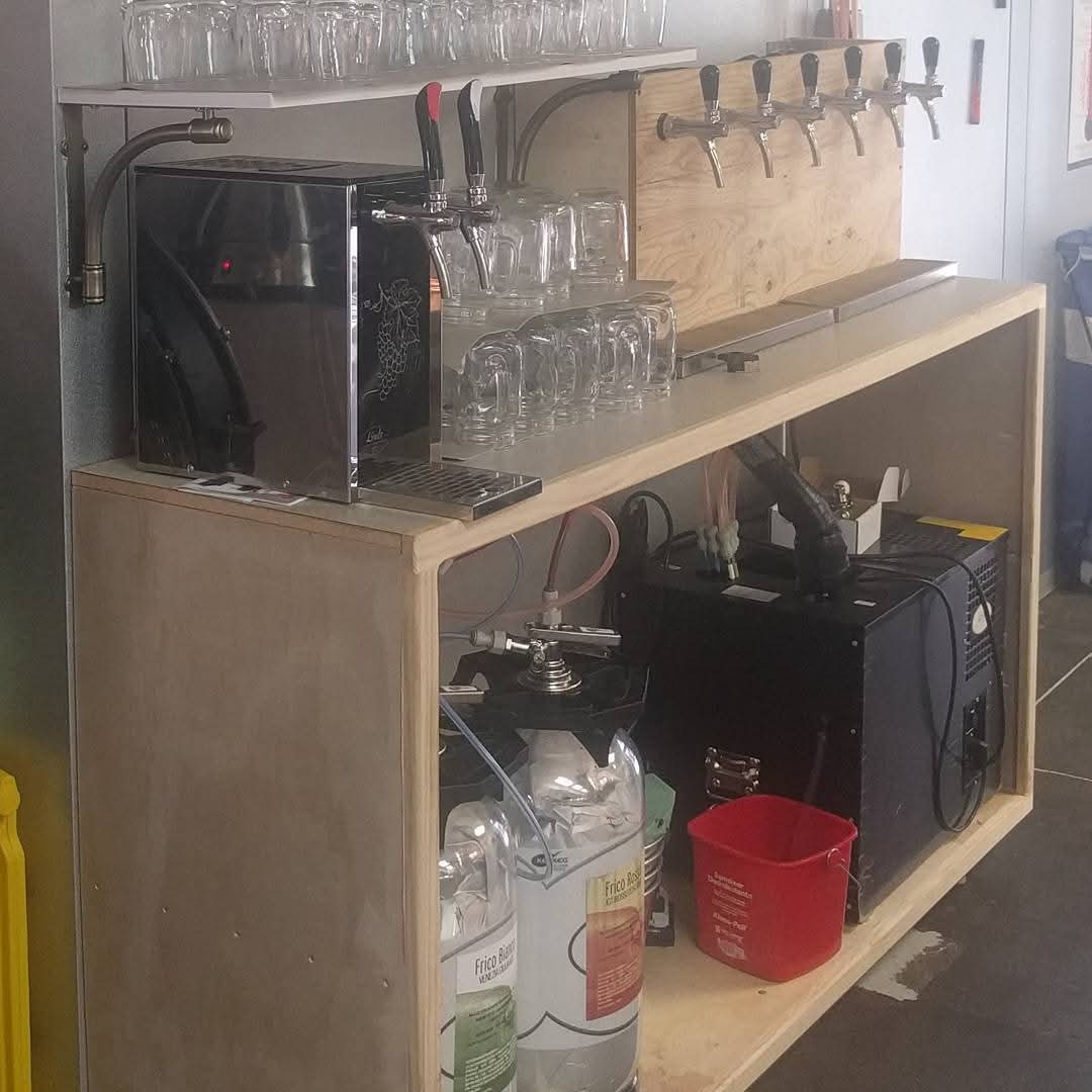 AS-110 with PYGMY 25/K 1+1 wine chiller